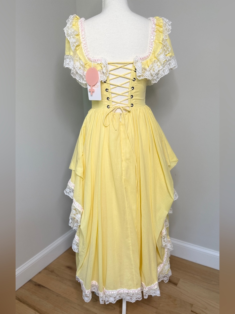 Selkie Custard Cupid Dress Small – Corset Back & Adjustable Bustle NWT - Picture 4 of 8